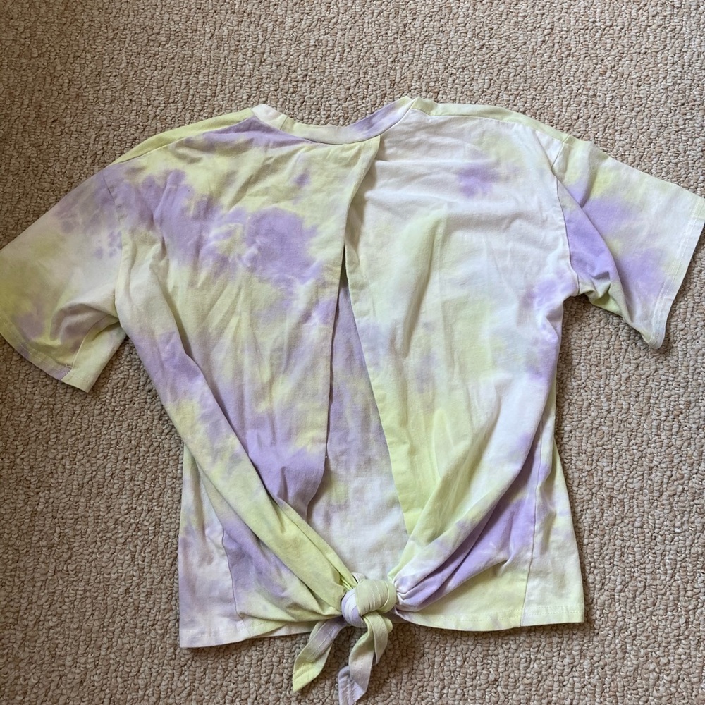 Soft Tie Dye Tshirt Open Back